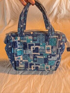 2/20$ Quilted Geometric Blue Lunch Box